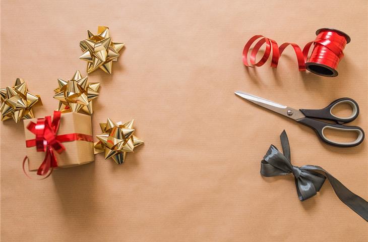 best gifts for coworkers for christmas